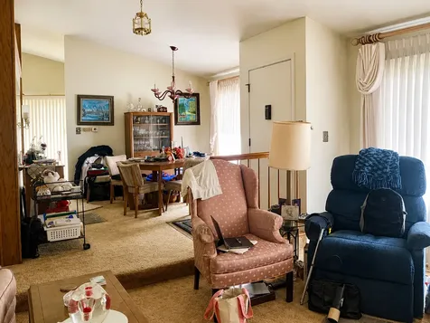 171 Cascade Drive Indian Head Park IL 60525