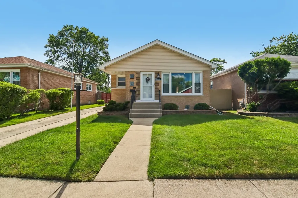 15606 Ingleside Avenue Dolton IL 60419