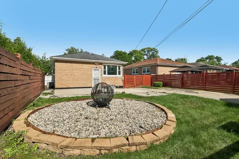 15606 Ingleside Avenue Dolton IL 60419