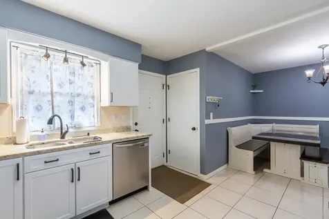 217 Fishing Lane Wood Dale IL 60191