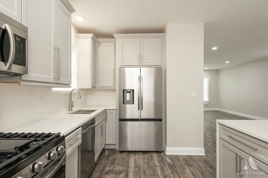 8017 South Kostner Avenue Chicago IL 60652