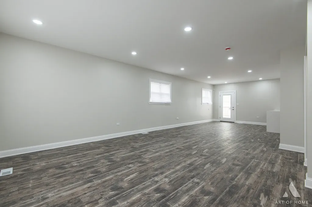8017 South Kostner Avenue Chicago IL 60652