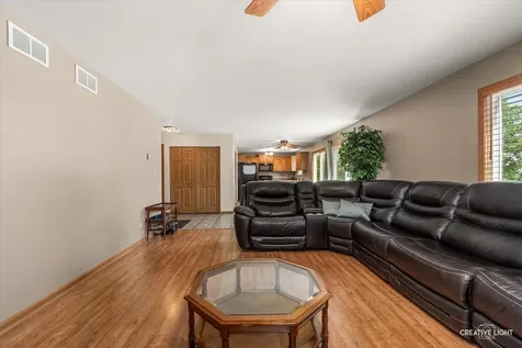 606 Otter Way Oswego IL 60543