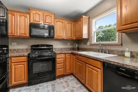 606 Otter Way Oswego IL 60543
