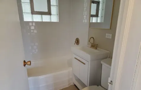 20 West 140th Court Riverdale IL 60827