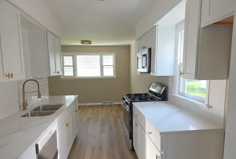 20 West 140th Court Riverdale IL 60827