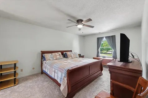 10 Stanford Place Champaign IL 61820