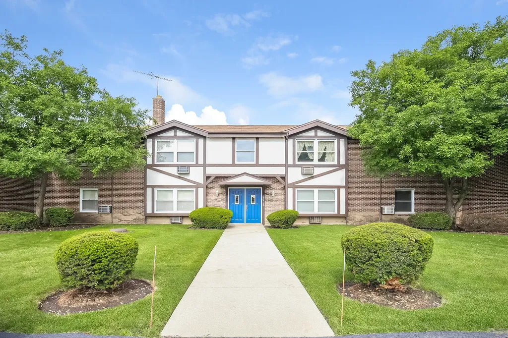 22960 North Apple Hill Lane Lincolnshire IL 60069