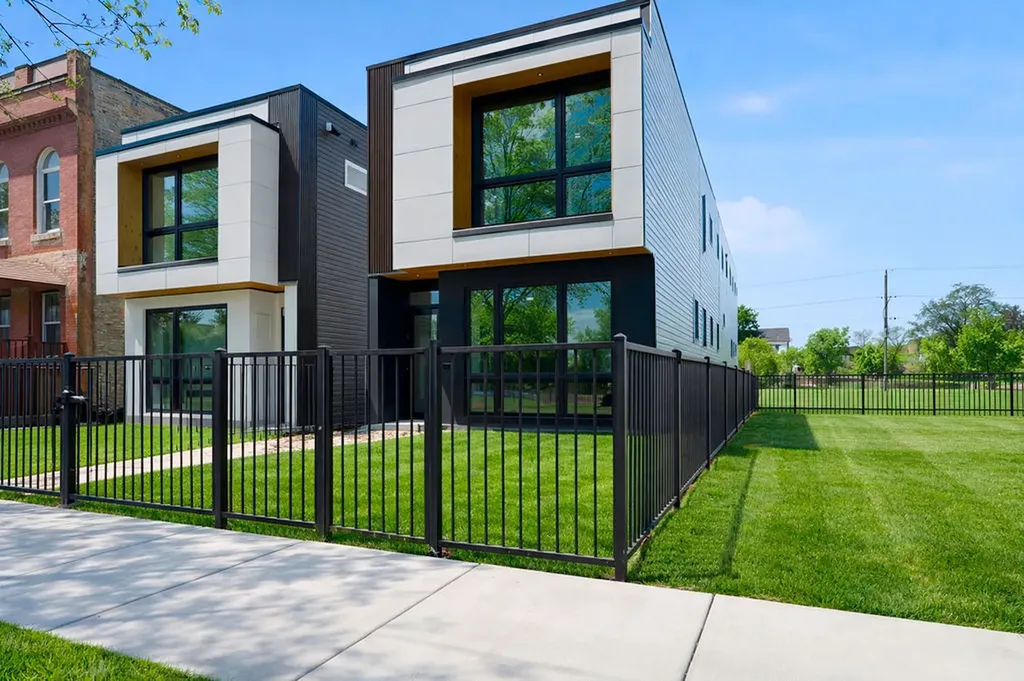618 North Avers Avenue Chicago IL 60624