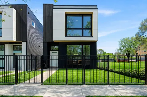 618 North Avers Avenue Chicago IL 60624