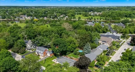 928 Ash Street St. Charles IL 60174