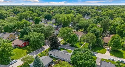 928 Ash Street St. Charles IL 60174
