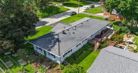 928 Ash Street St. Charles IL 60174