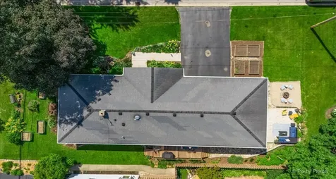 928 Ash Street St. Charles IL 60174