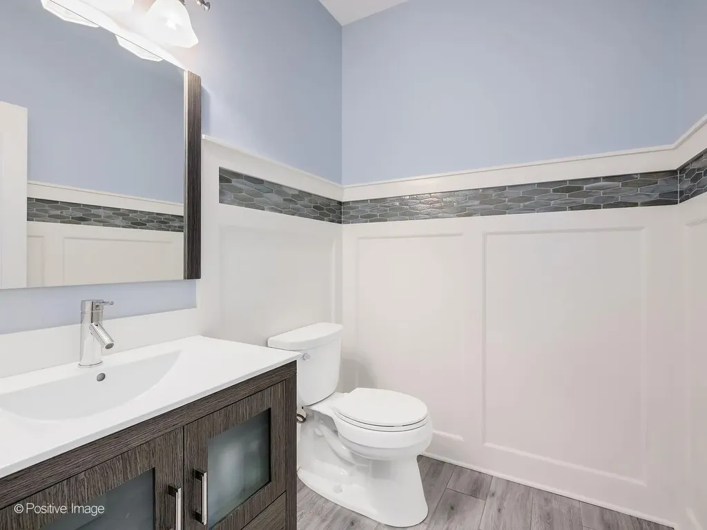 325 Ruby Street Clarendon Hills IL 60514