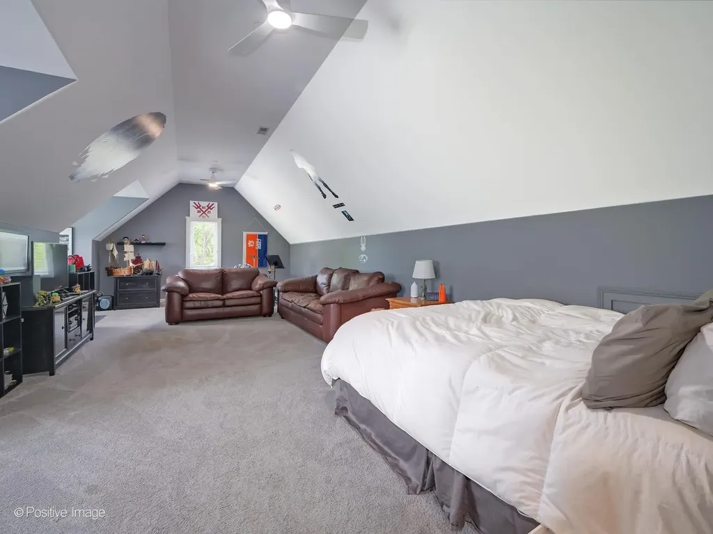 325 Ruby Street Clarendon Hills IL 60514