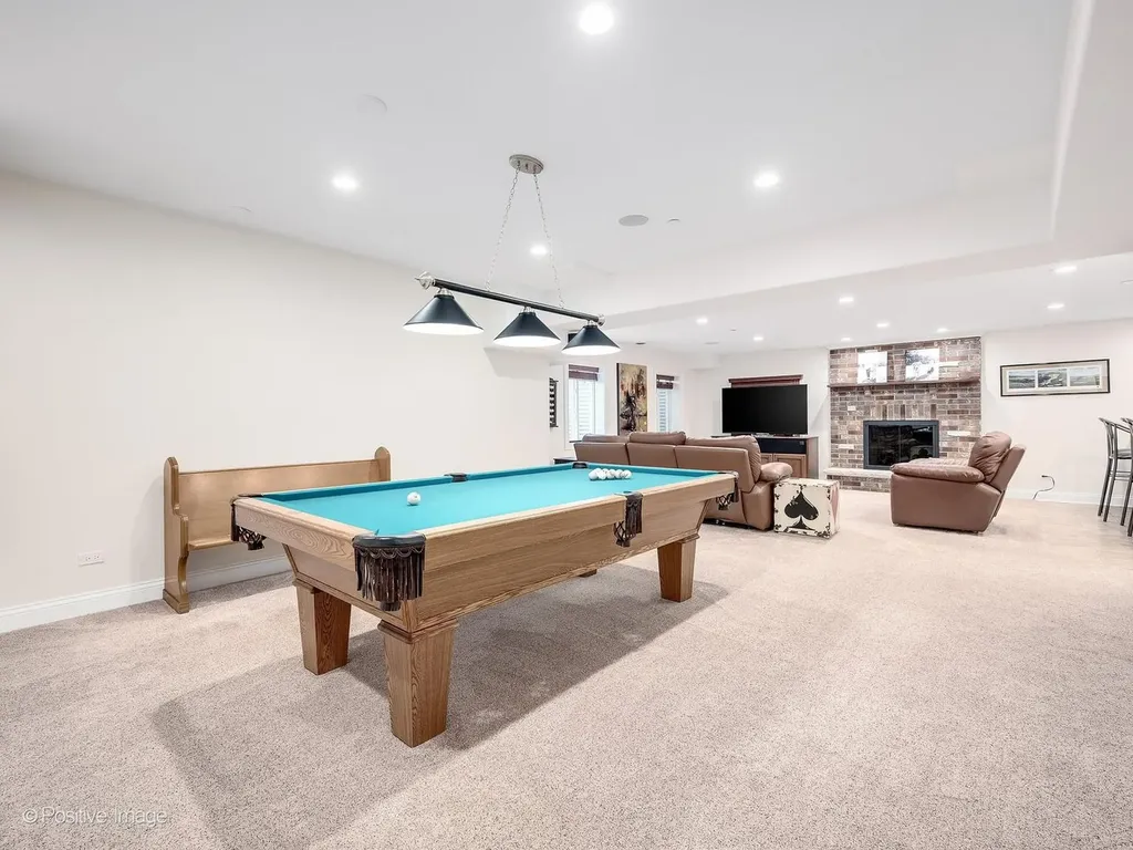 325 Ruby Street Clarendon Hills IL 60514