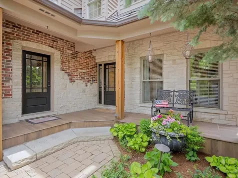 325 Ruby Street Clarendon Hills IL 60514