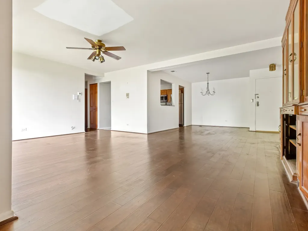 709 79TH Street Darien IL 60561