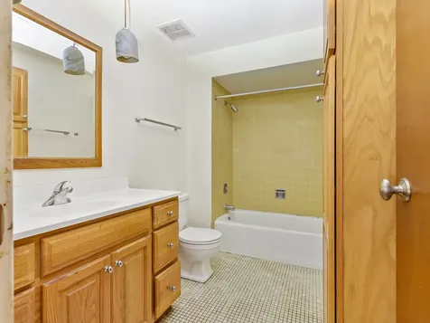 709 79TH Street Darien IL 60561