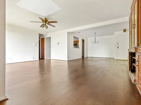 709 79TH Street Darien IL 60561