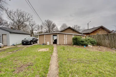 714 Sexton Street Aurora IL 60505