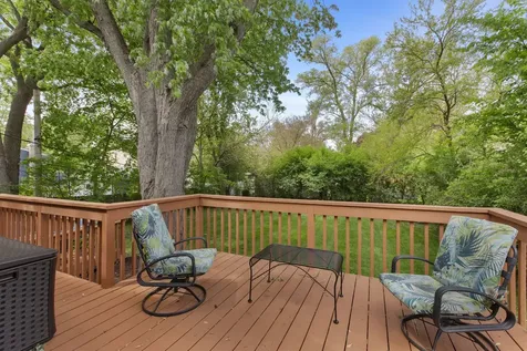 816 Holmes Avenue Deerfield IL 60015