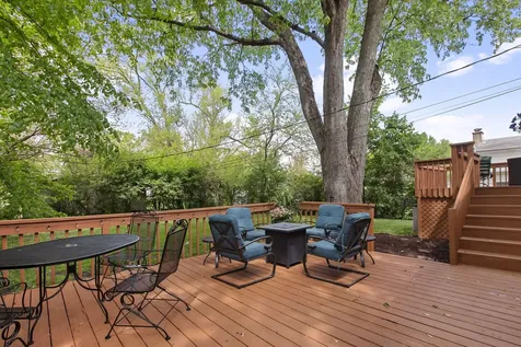 816 Holmes Avenue Deerfield IL 60015