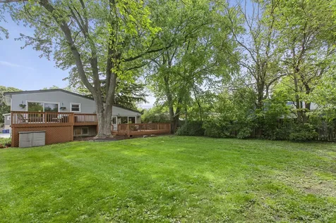 816 Holmes Avenue Deerfield IL 60015