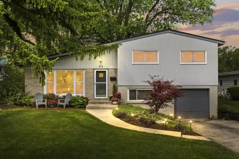816 Holmes Avenue Deerfield IL 60015