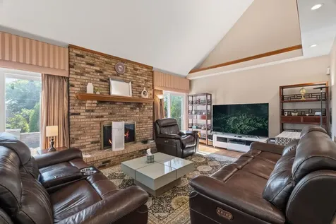 2506 Highland Drive Palatine IL 60067