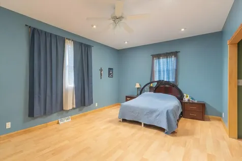131 East Iowa Street Spring Valley IL 61362