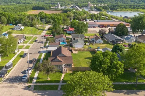 131 East Iowa Street Spring Valley IL 61362