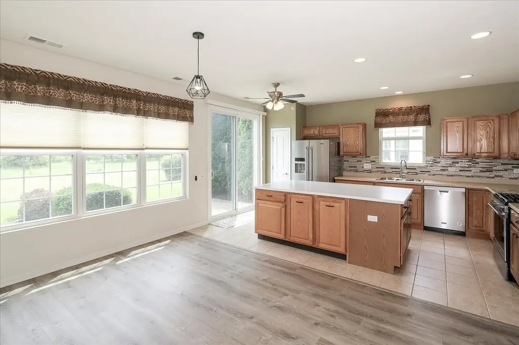 13024 Redstone Drive Huntley IL 60142