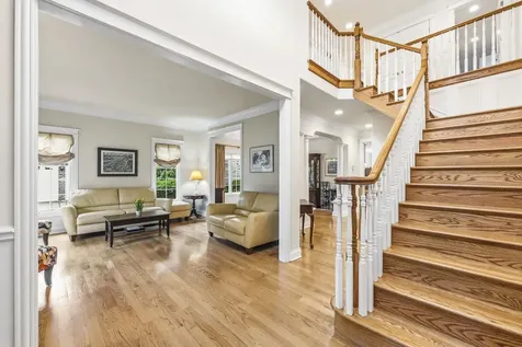 103 North Kennicott Avenue Arlington Heights IL 60005