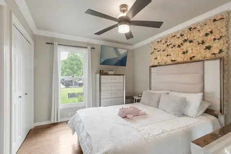 706 South Noah Terrace Mount Prospect IL 60056