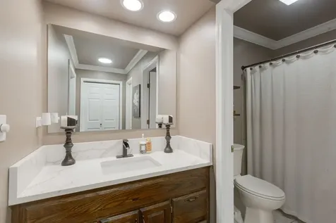706 South Noah Terrace Mount Prospect IL 60056