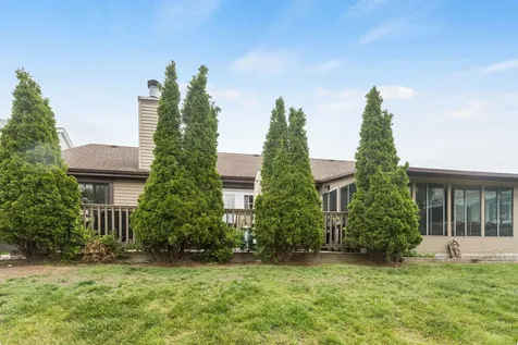 706 South Noah Terrace Mount Prospect IL 60056