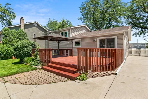 786 North Parker Street Elmhurst IL 60126