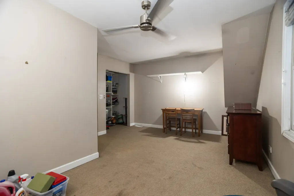 3512 North Bosworth Avenue Chicago IL 60657