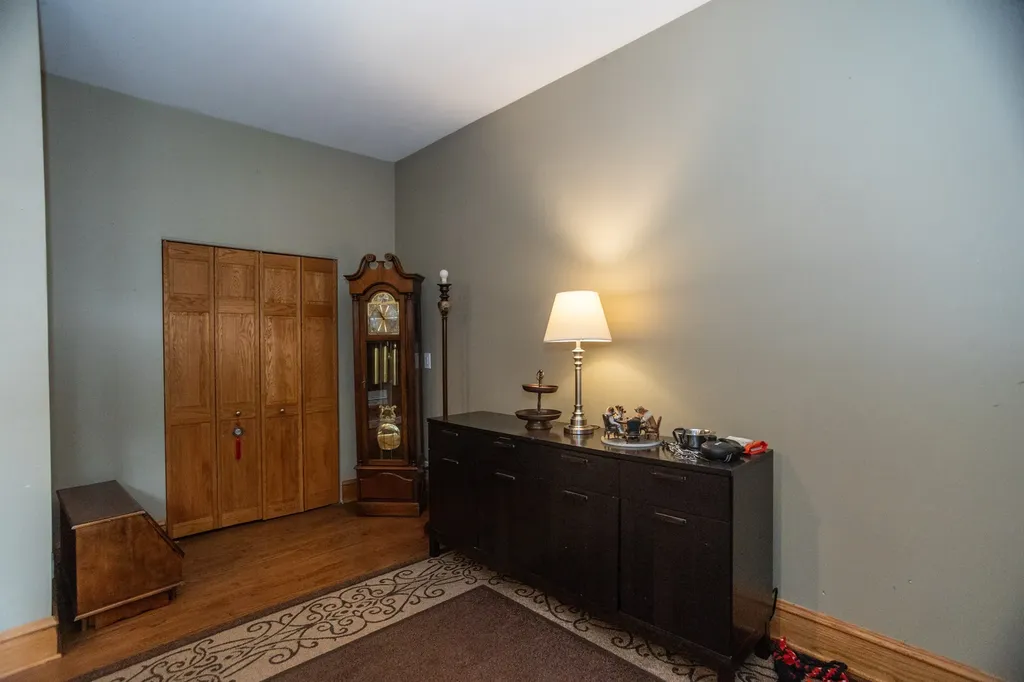 3512 North Bosworth Avenue Chicago IL 60657