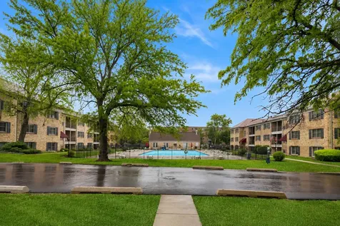 1796 Fayette Walk Hoffman Estates IL 60169