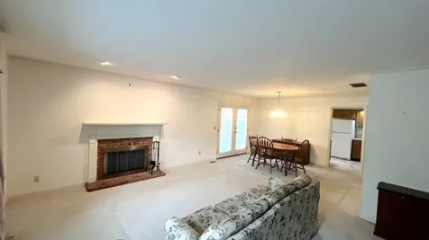 1407 Old Farm Road Champaign IL 61821
