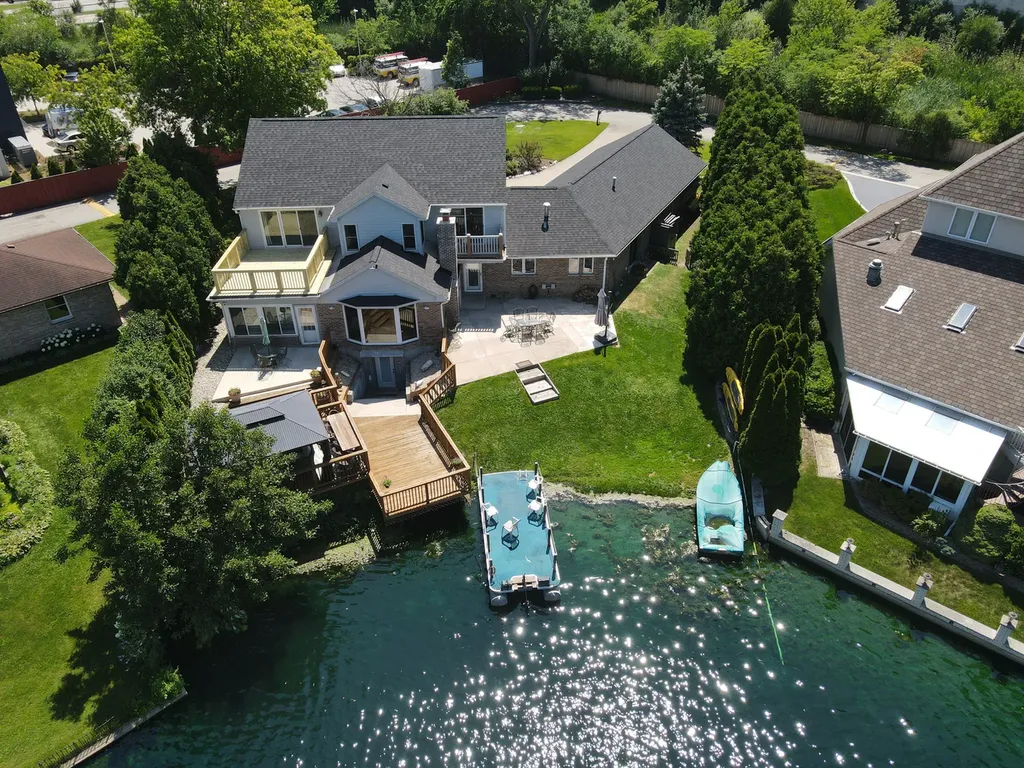 9682 Reding Circle Des Plaines IL 60016