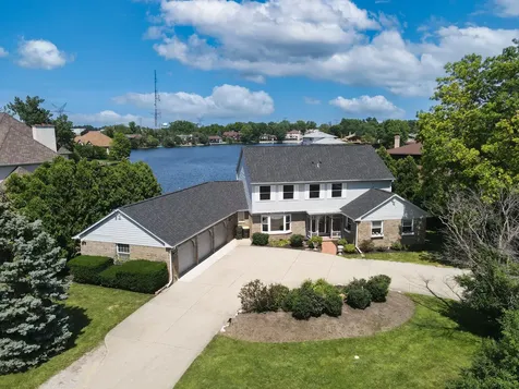 9682 Reding Circle Des Plaines IL 60016