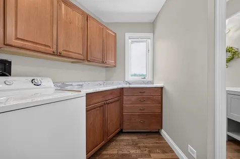 9682 Reding Circle Des Plaines IL 60016
