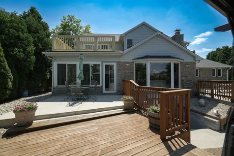 9682 Reding Circle Des Plaines IL 60016