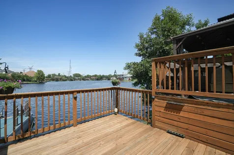 9682 Reding Circle Des Plaines IL 60016