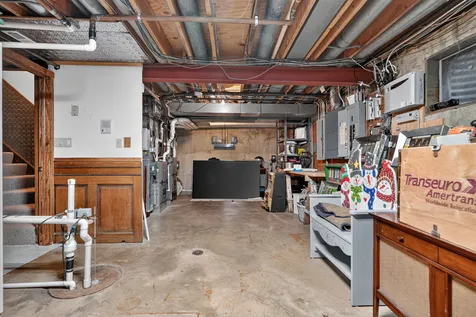 9682 Reding Circle Des Plaines IL 60016
