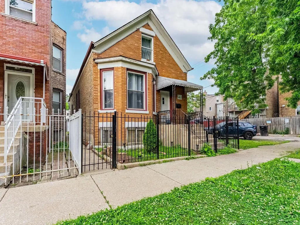 1140 North Ridgeway Avenue Chicago IL 60651
